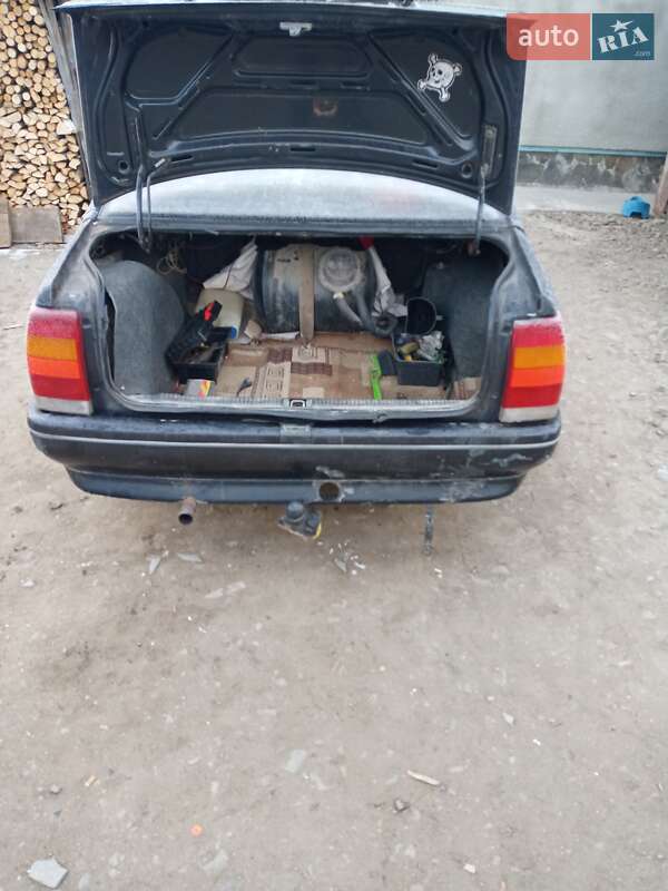 Седан Opel Omega 1989 в Стрию фото 2 Седан Opel Omega 1989 в Стрию