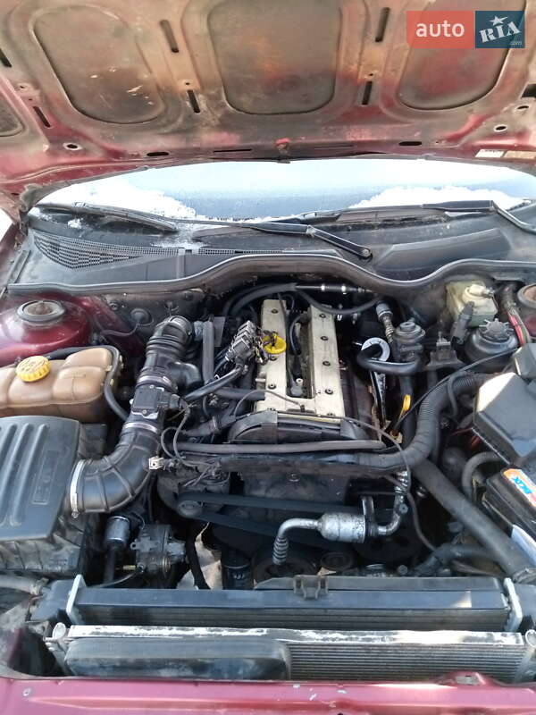 Седан Opel Omega 1998 в 