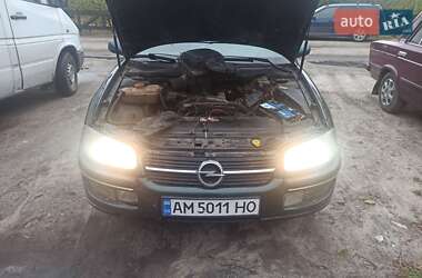 Седан Opel Omega 1999 в Звягеле