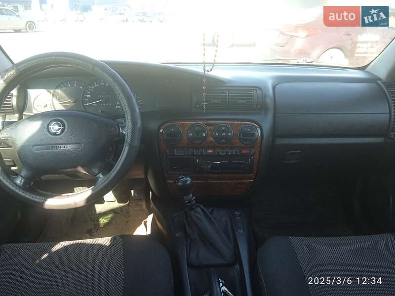 Универсал Opel Omega 1998 в Львове