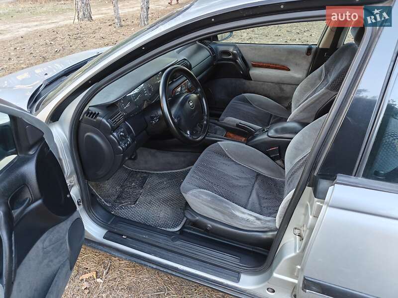 Седан Opel Omega 1997 в Дніпрі