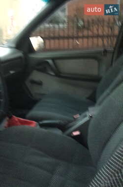 Седан Opel Omega 1989 в 