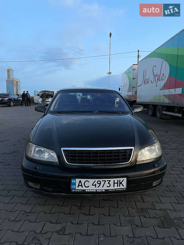 Седан Opel Omega 2001 в Луцке