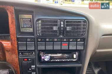 Седан Opel Omega 1990 в 