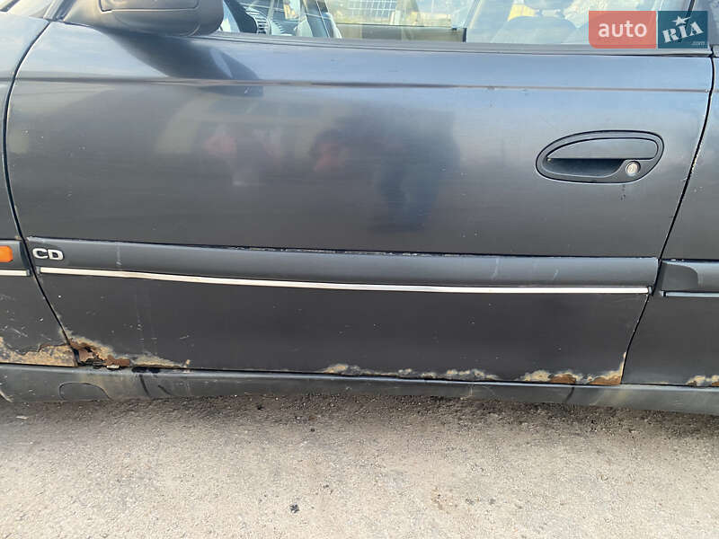 Седан Opel Omega 1995 в Калинівці