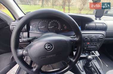 Седан Opel Omega 1998 в 