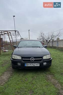 Седан Opel Omega 1995 в Цебриково