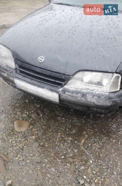 Седан Opel Omega 1989 в 