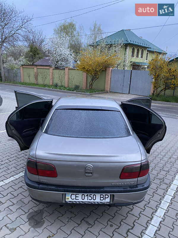Седан Opel Omega 1997 в Чернівцях