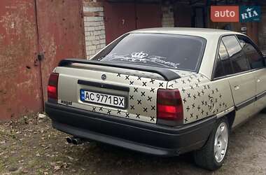 Седан Opel Omega 1988 в 