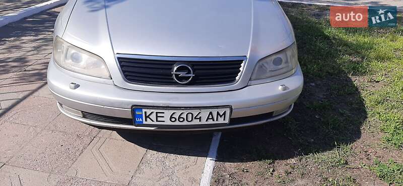Седан Opel Omega 2002 в Новомосковске