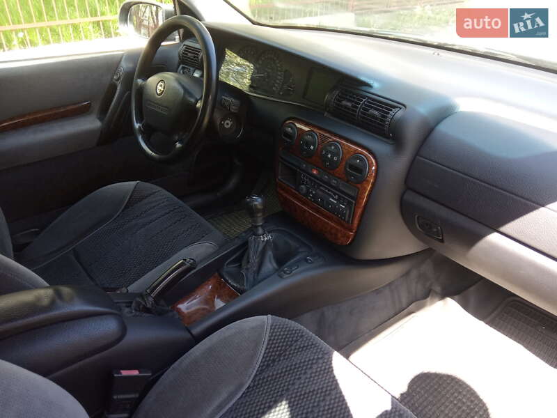 Универсал Opel Omega 1997 в Жидачове