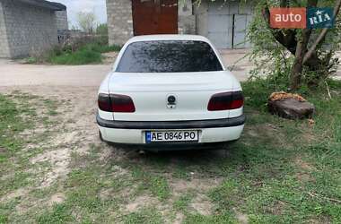 Седан Opel Omega 1995 в Каменском