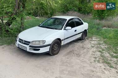 Седан Opel Omega 1995 в 