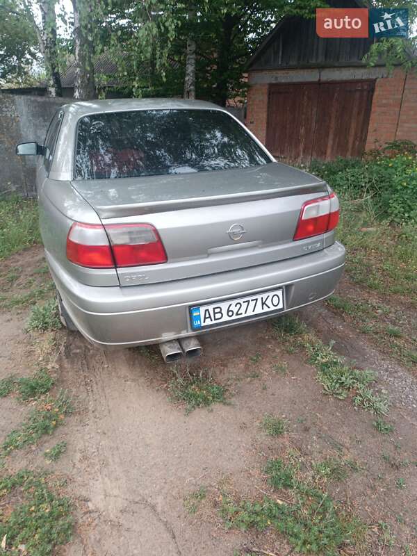 Седан Opel Omega 2002 в Вінниці