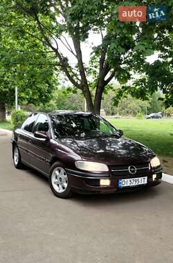 Седан Opel Omega 1995 в Рівному