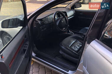 Седан Opel Omega 2002 в 