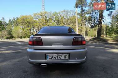 Седан Opel Omega 2002 в 