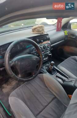 Седан Opel Omega 1995 в 