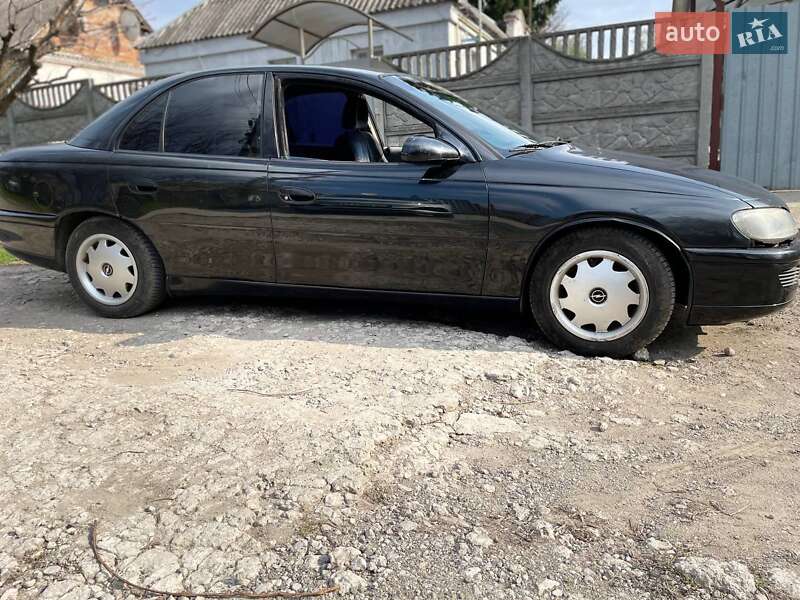 Седан Opel Omega 1995 в Днепре