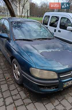 Седан Opel Omega 1995 в Львове