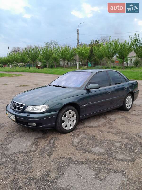 Седан Opel Omega 2001 в Кам'янці
