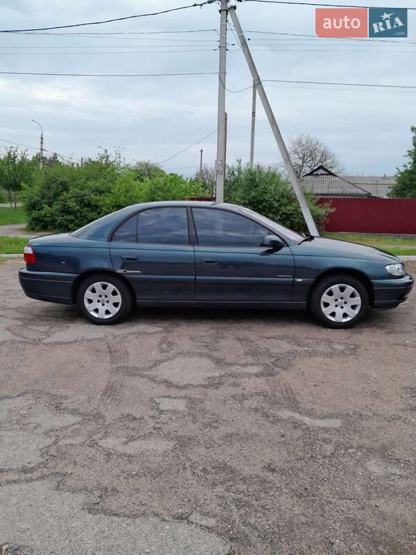 Седан Opel Omega 2001 в Кам'янці
