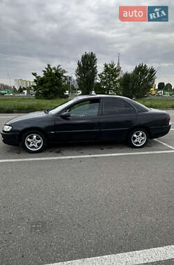 Седан Opel Omega 1995 в 