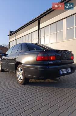 Седан Opel Omega 2003 в 