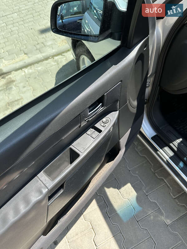Седан Opel Omega 2001 в Чернівцях
