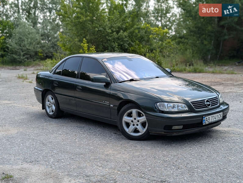 Opel Omega 2003