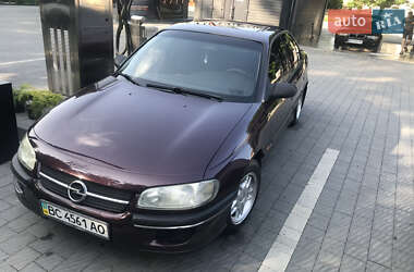 Седан Opel Omega 1994 в Самборе