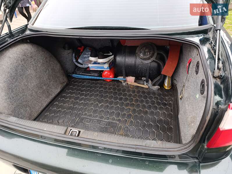 Седан Opel Omega 2001 в Полтаве фото 6 Седан Opel Omega 2001 в Полтаве