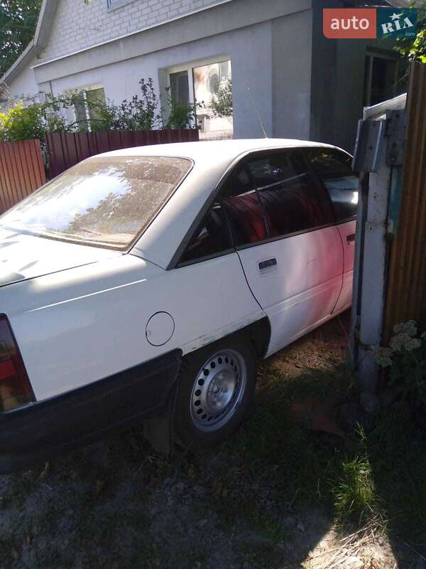 Седан Opel Omega 1989 в Диканьці фото 3 Седан Opel Omega 1989 в Диканьці