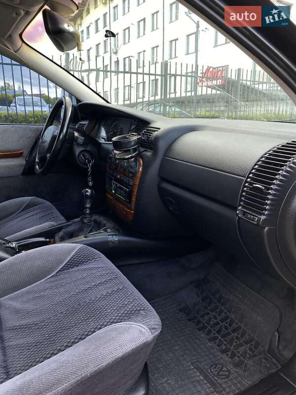 Седан Opel Omega 1996 в Луцке фото 27 Седан Opel Omega 1996 в Луцке