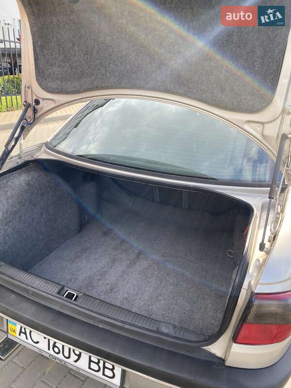 Седан Opel Omega 1996 в Луцке фото 33 Седан Opel Omega 1996 в Луцке