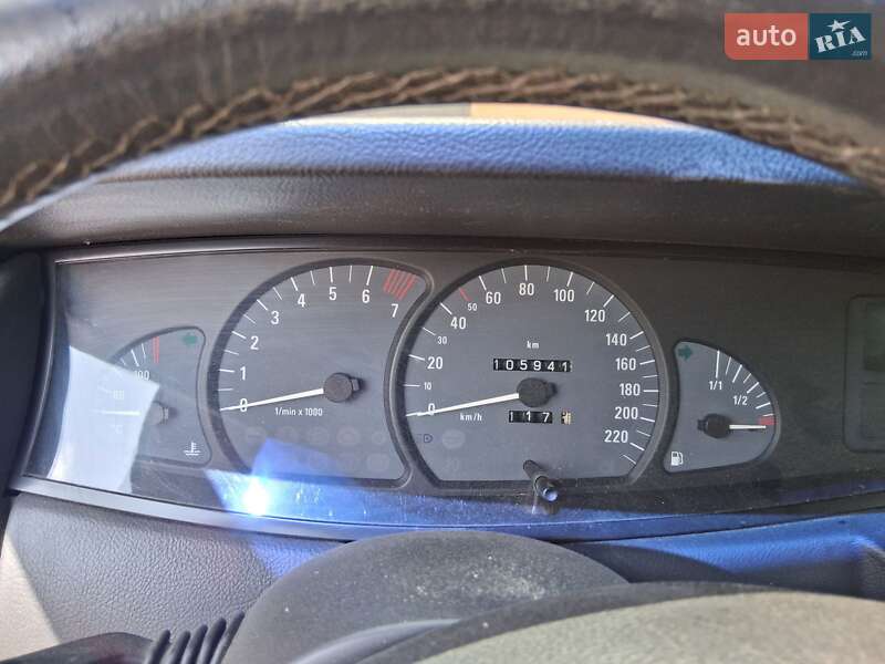 Седан Opel Omega 2000 в Ивано-Франковске фото 3 Седан Opel Omega 2000 в Ивано-Франковске