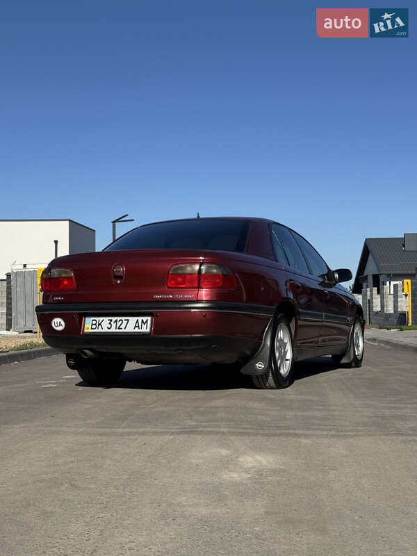 Седан Opel Omega 1999 в Ровно