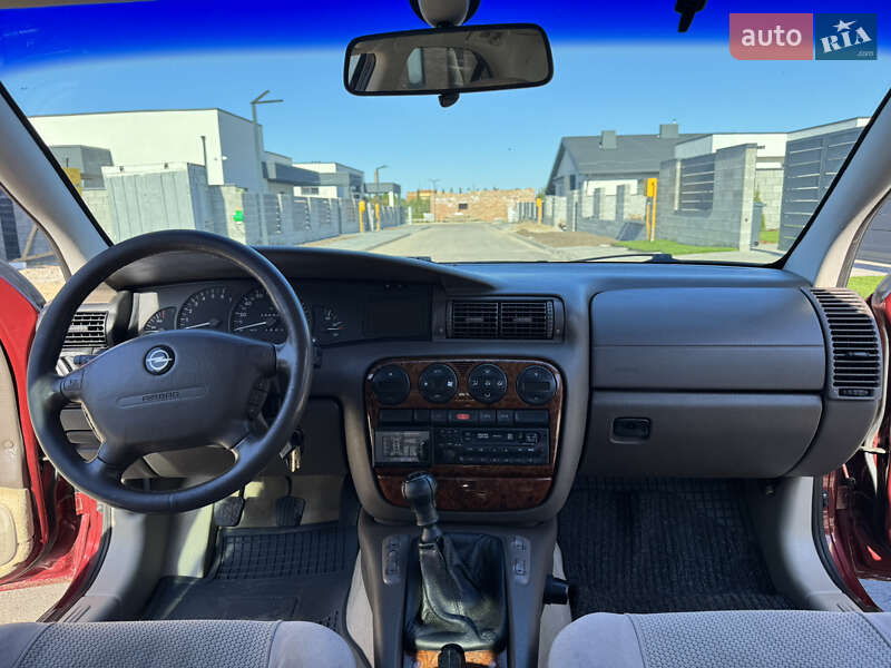 Седан Opel Omega 1999 в Ровно