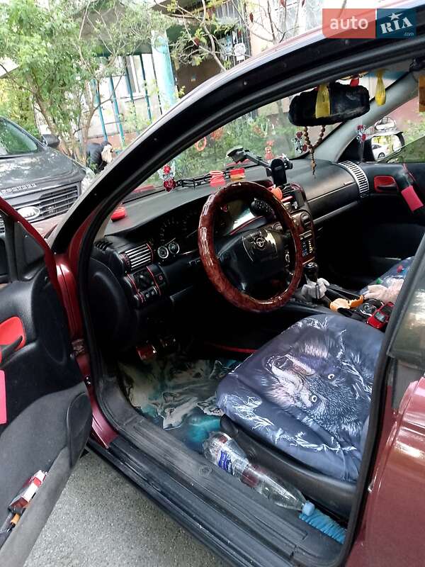 Седан Opel Omega 1997 в Києві фото 12 Седан Opel Omega 1997 в Києві