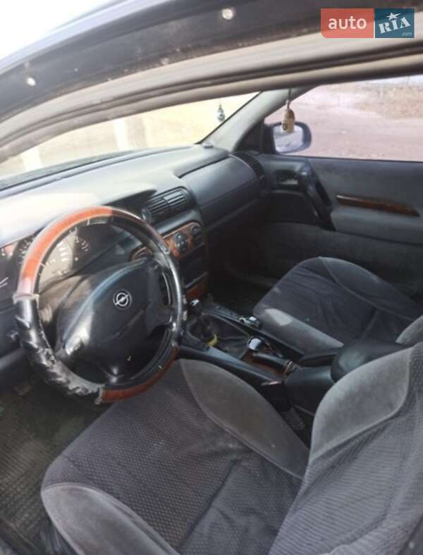 Універсал Opel Omega 1997 в Харкові