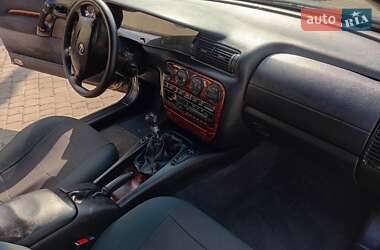 Седан Opel Omega 1998 в 