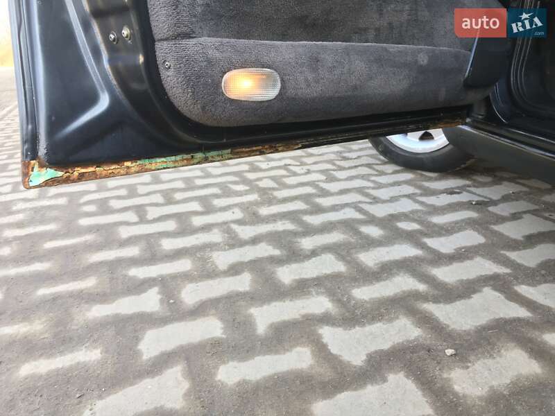 Седан Opel Omega 1998 в Львове