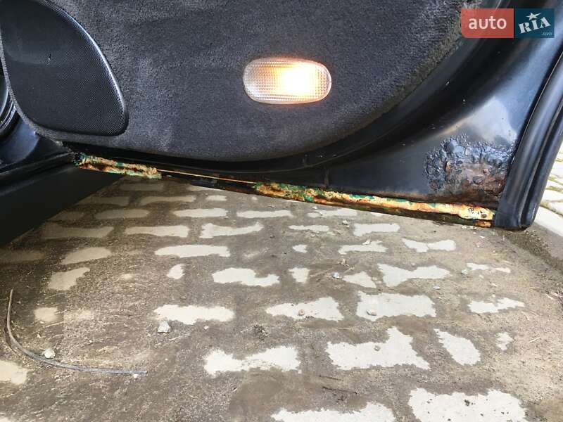 Седан Opel Omega 1998 в Львове