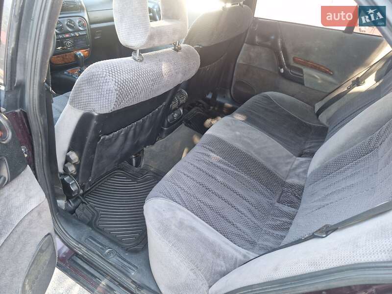 Седан Opel Omega 1995 в Одессе