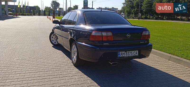 Седан Opel Omega 2000 в Житомире