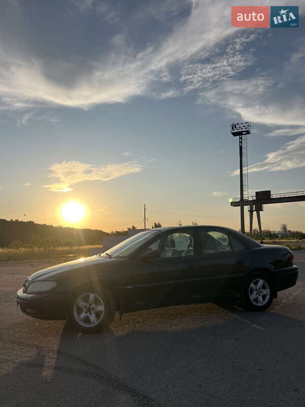 Седан Opel Omega 1996 в Жмеринке