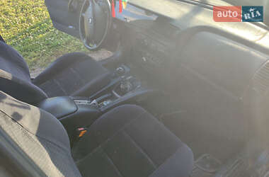 Седан Opel Omega 1998 в Макарове