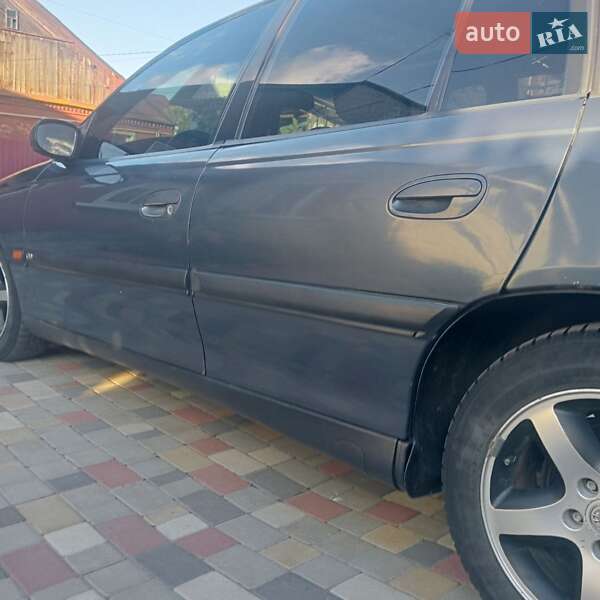 Універсал Opel Omega 1996 в Житомирі