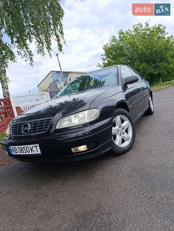 Седан Opel Omega 2003 в 